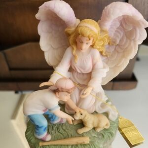 Seraphim classic Angels watch over me Figurine. Item #78097